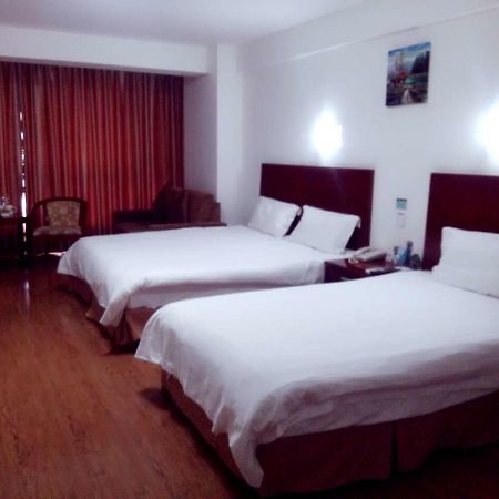 Greentree Inn Shandong Weihai Shichang Avenue Business Hotel Esterno foto